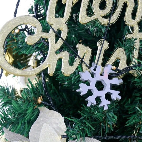 Snowflakes Stainless Steel Saker in Multi tool Snowflakes Stainless Steel Saker in Multi tool