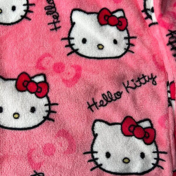 56310-gjxkds.jpg Hello Kitty Flannel Pajamas: Warm Women's Casual Pants