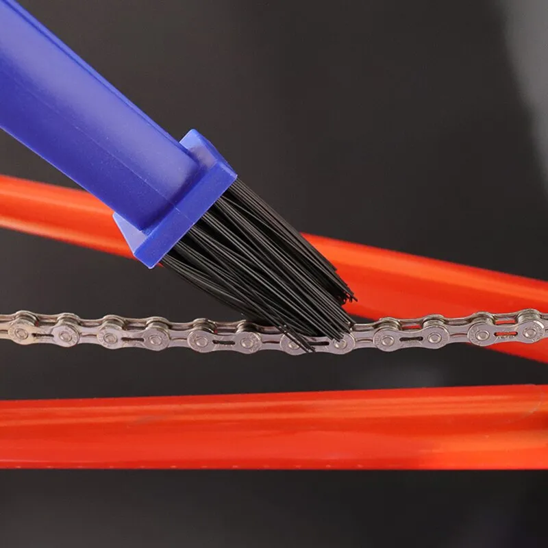 Portable Motorcycle/Bike Chain Cleaner Brush: Maintenance Tool