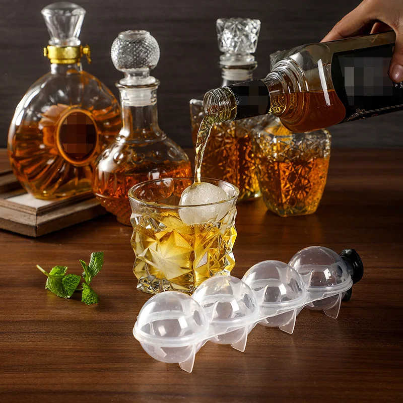 Round Ice Hockey Mold: 4-Hole Ice Cube Maker for Whisky, Cocktails, and Vodka