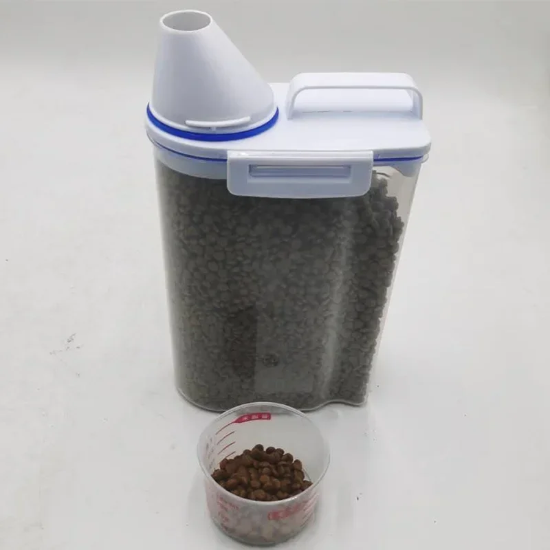 1.5kg/2kg Plastic Pet Food Storage Tank: Moisture-proof Sealed Jar with Measuring Cup