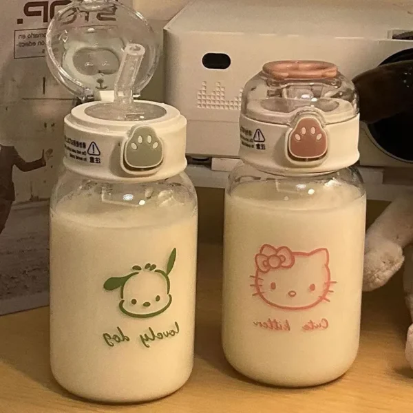 480Ml-Sanrio-Hello-Kitty-Water-Bottle-Transparent-Straw-Water-Bottle-Diy-Anime-Kuromi-Cinnamoroll-Plastic-Cups.jpg_ (5) Hello Kitty Water Bottle Transparent (480ml) - Straw, Anime Characters